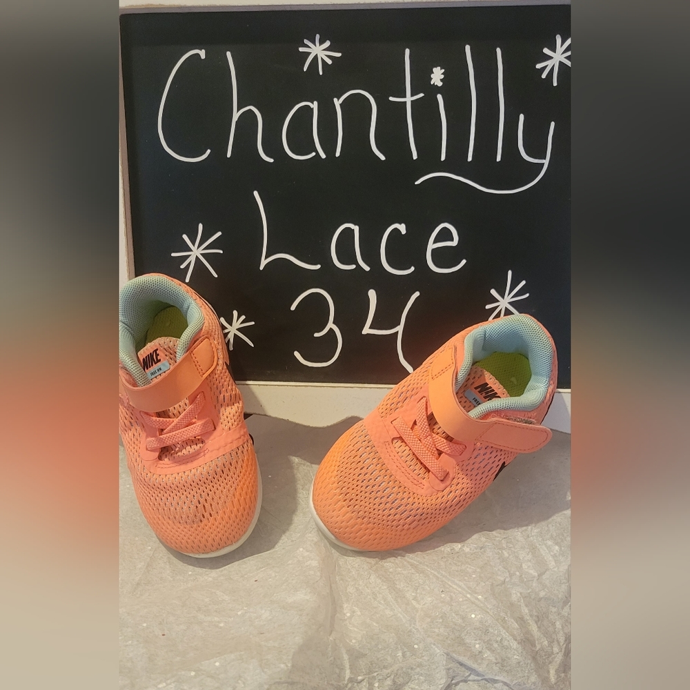 Nike Pink Girls Shoes 8C